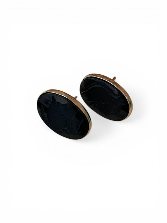 Black Onyx Roman Intaglio Earrings – 14K Vintage Pair